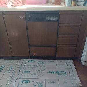 45cmフロントオープン食洗をスライドオープン食洗機に取替　施工前準備